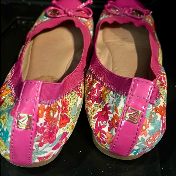 Sperry pink floral flats 7.5 - Picture 3 of 4